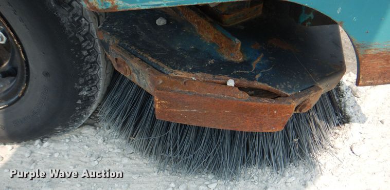 image for item HT9432 Tennant 365  sweeper