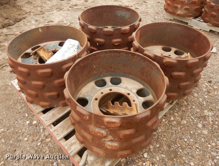 image for item ID9867 (4) Wacker padfoot trench compactor drums