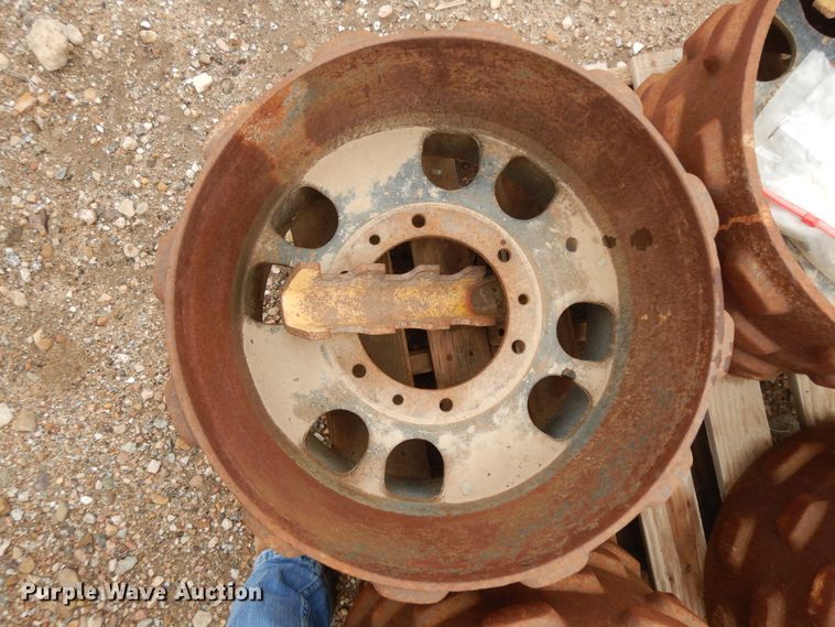 image for item ID9867 (4) Wacker padfoot trench compactor drums