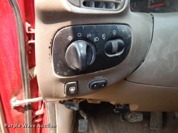 image for item II9661 2002 Ford Expedition Eddie Bauer  SUV