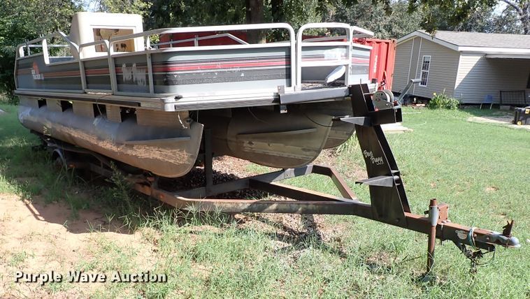 image for item IN9597 1989 Bass Buggy  pontoon boat