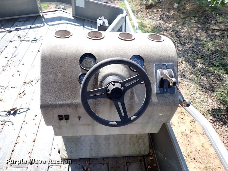 image for item IN9597 1989 Bass Buggy  pontoon boat