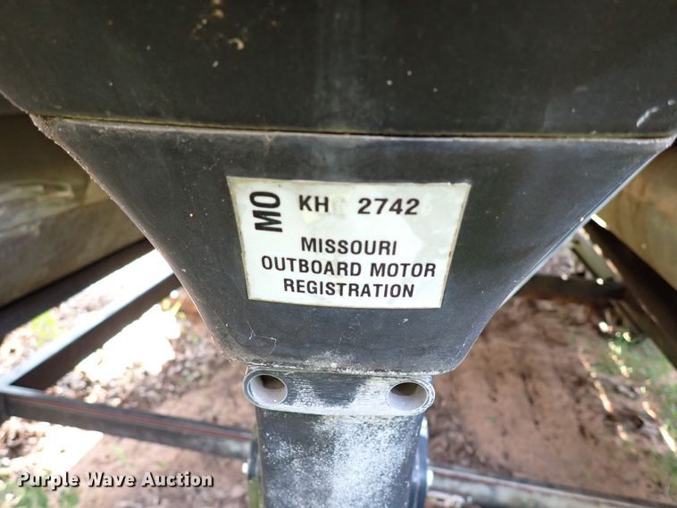 image for item IN9597 1989 Bass Buggy  pontoon boat