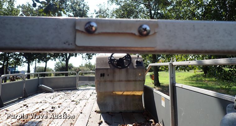 image for item IN9597 1989 Bass Buggy  pontoon boat