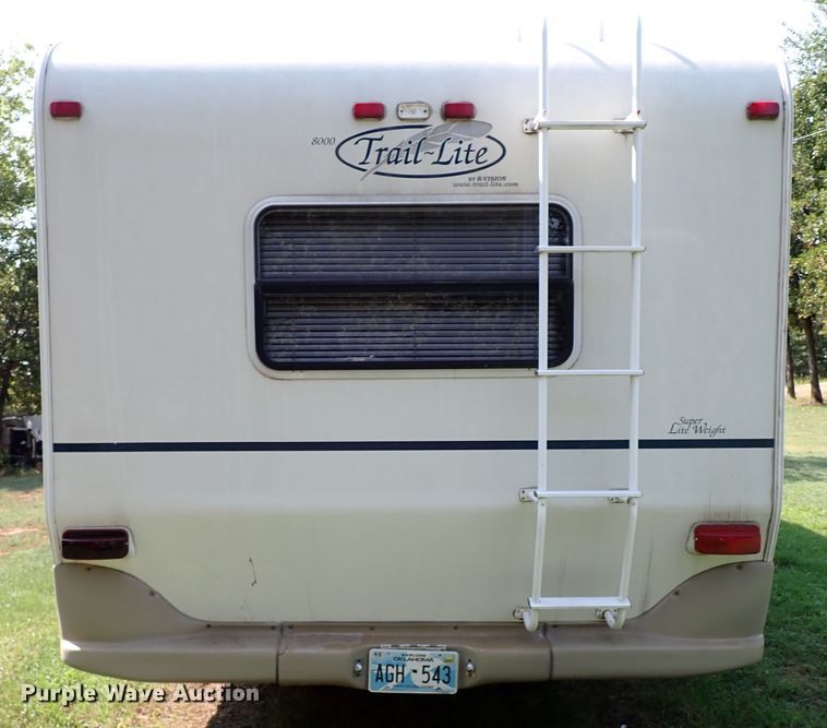 image for item IN9599 2003 R-Vision Trail-Lite  camper
