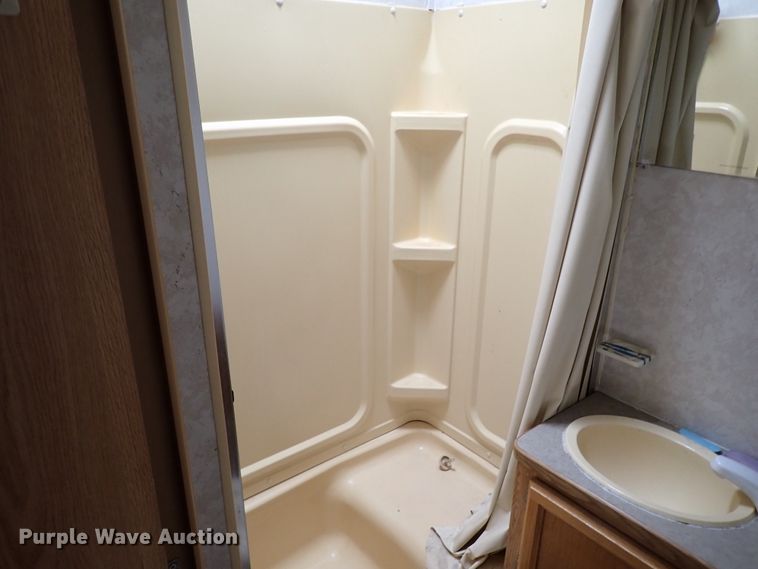 image for item IN9599 2003 R-Vision Trail-Lite  camper