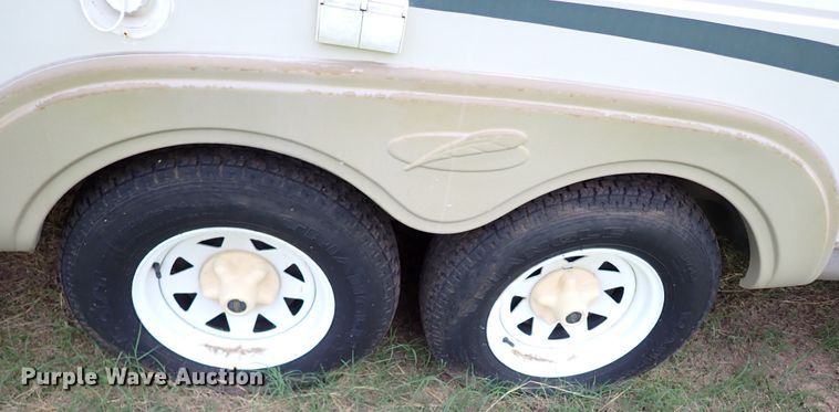 image for item IN9599 2003 R-Vision Trail-Lite  camper