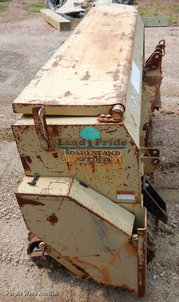 image for item IN9972 Land Pride PS1572  seeder
