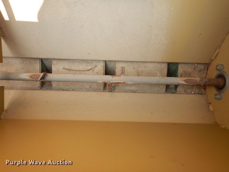 image for item IN9972 Land Pride PS1572  seeder