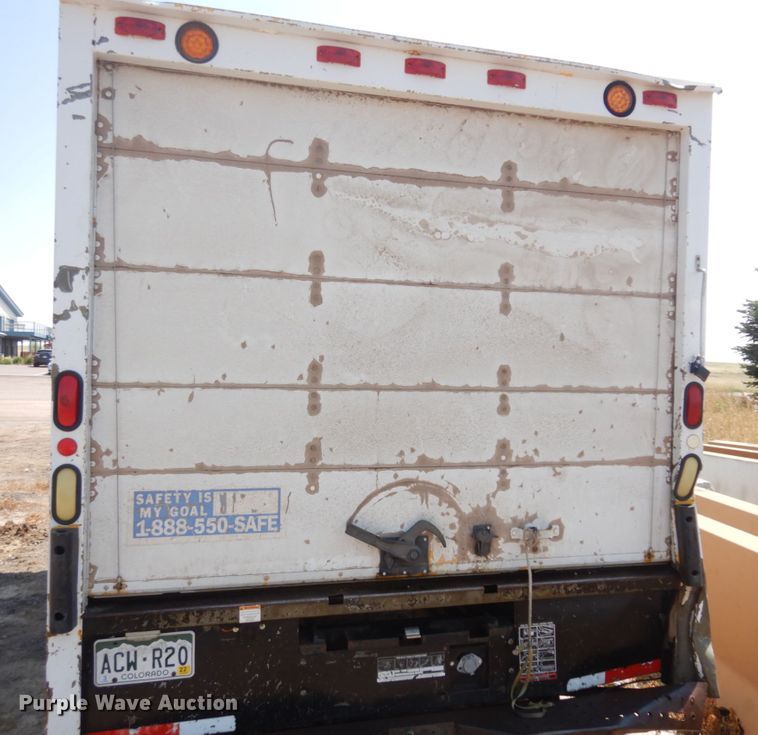 image for item IP9533 1997 GMC Savana G3500  box truck