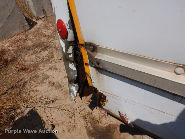 image for item IP9533 1997 GMC Savana G3500  box truck