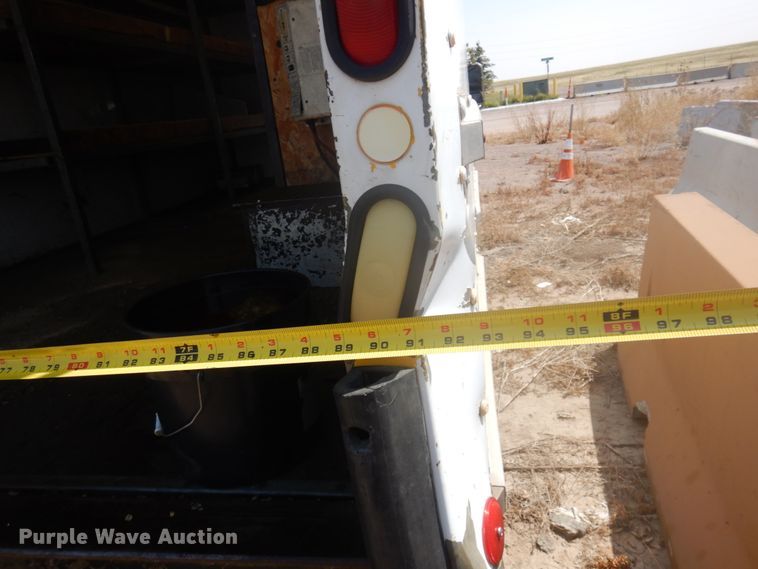 image for item IP9533 1997 GMC Savana G3500  box truck