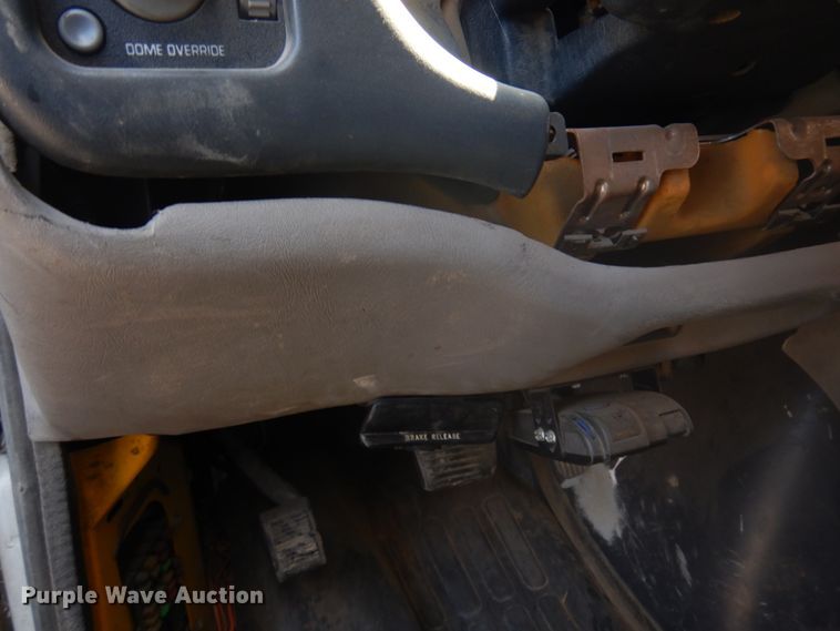 image for item IP9533 1997 GMC Savana G3500  box truck