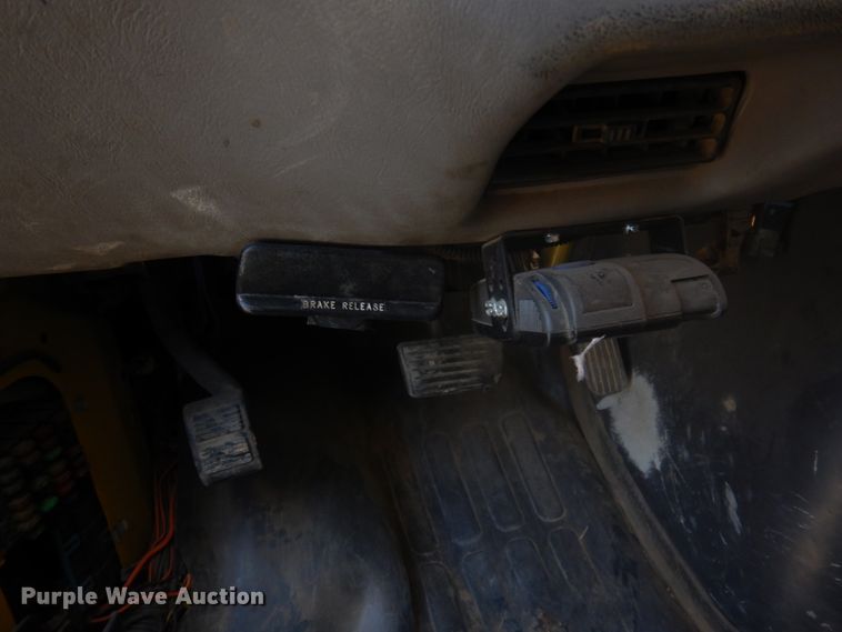 image for item IP9533 1997 GMC Savana G3500  box truck