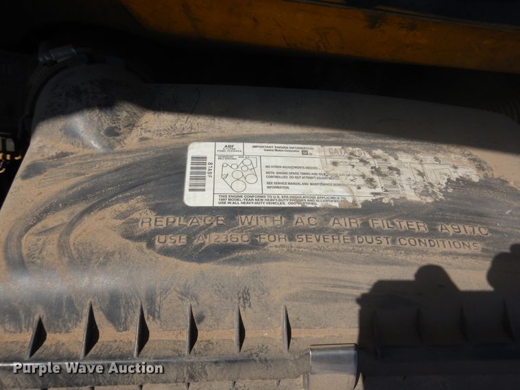 image for item IP9533 1997 GMC Savana G3500  box truck