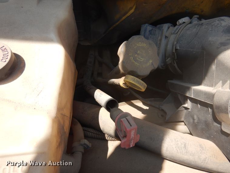 image for item IP9533 1997 GMC Savana G3500  box truck