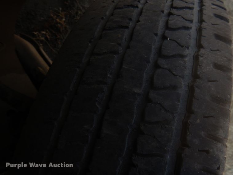 image for item IP9533 1997 GMC Savana G3500  box truck