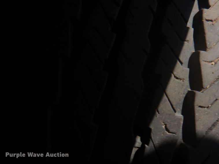 image for item IP9533 1997 GMC Savana G3500  box truck