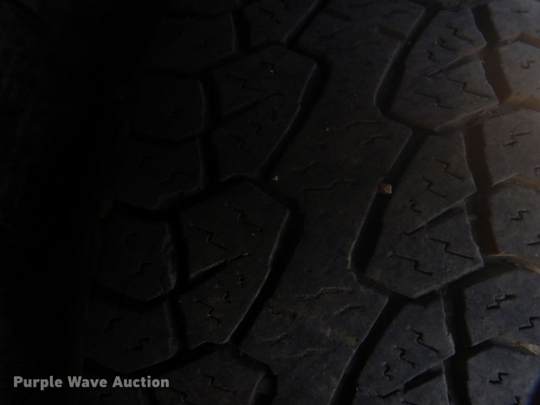 image for item IP9533 1997 GMC Savana G3500  box truck