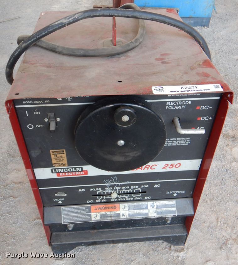 image for item IR9074 Lincoln Idealarc 250  welder
