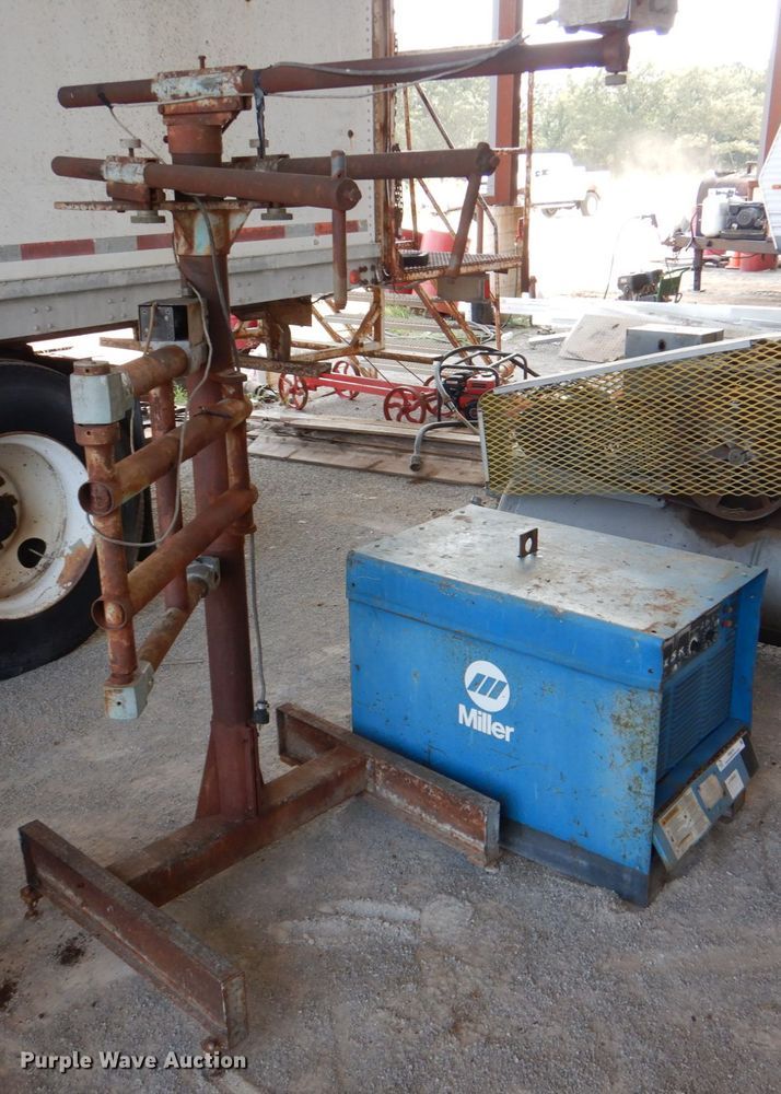 image for item IR9075 Miller Intelliweld 650  welder/generator