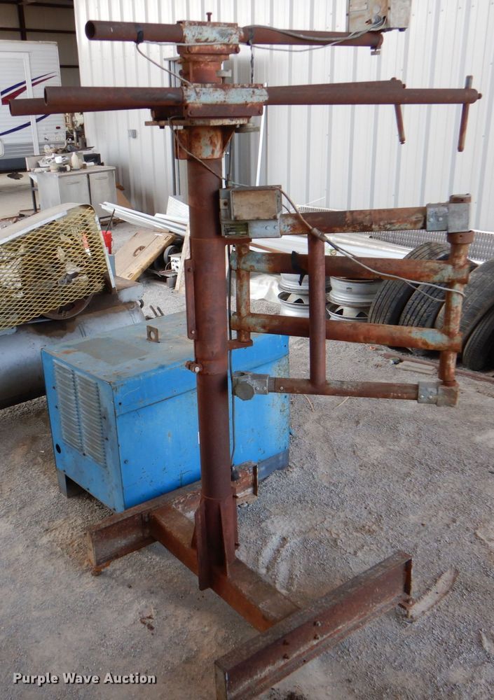 image for item IR9075 Miller Intelliweld 650  welder/generator