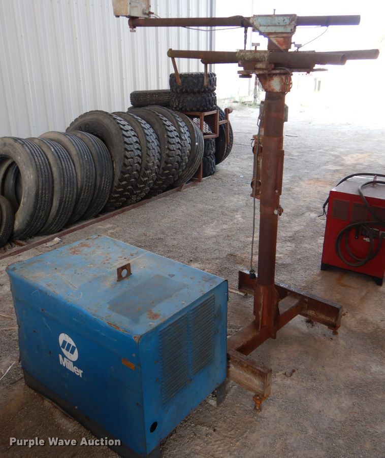 image for item IR9075 Miller Intelliweld 650  welder/generator