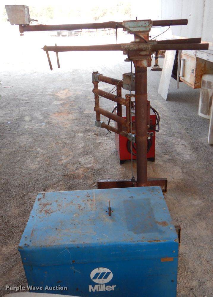 image for item IR9075 Miller Intelliweld 650  welder/generator