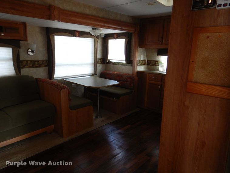 image for item IR9077 2007 Jayco Jay Flight  camper