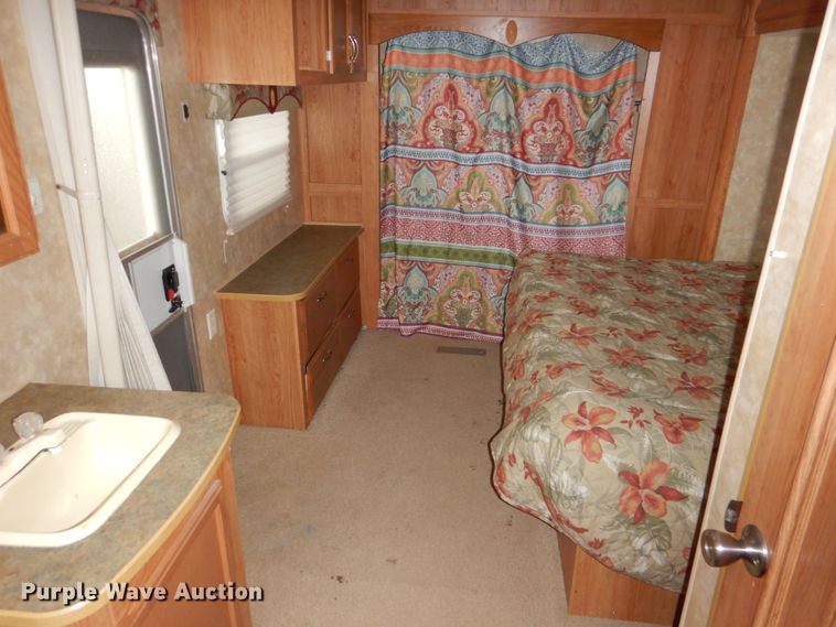 image for item IR9077 2007 Jayco Jay Flight  camper