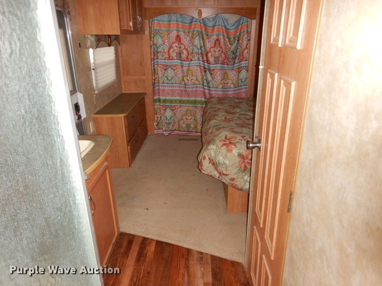 image for item IR9077 2007 Jayco Jay Flight  camper