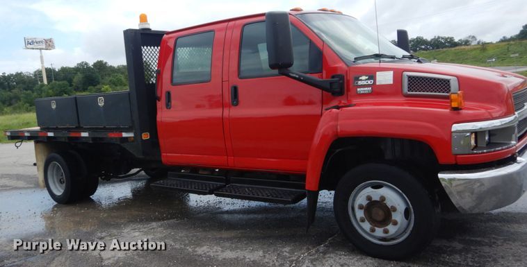 image for item IT9247 2006 Chevrolet C5500  flatbed truck