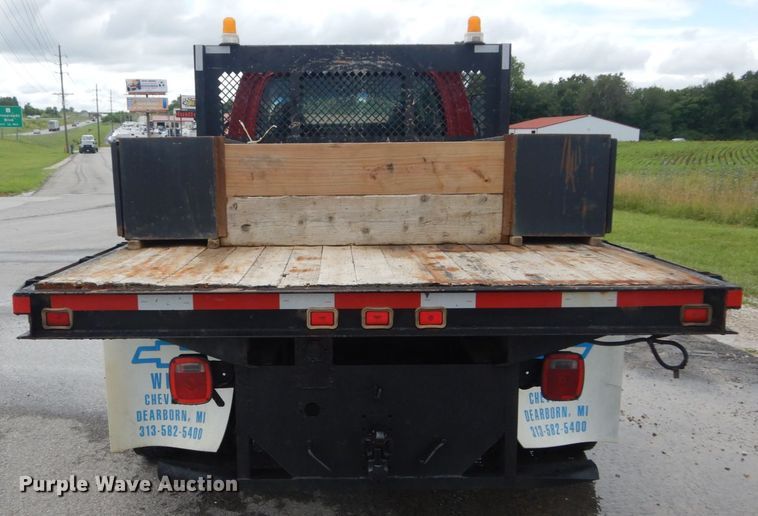 image for item IT9247 2006 Chevrolet C5500  flatbed truck