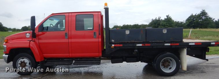 image for item IT9247 2006 Chevrolet C5500  flatbed truck