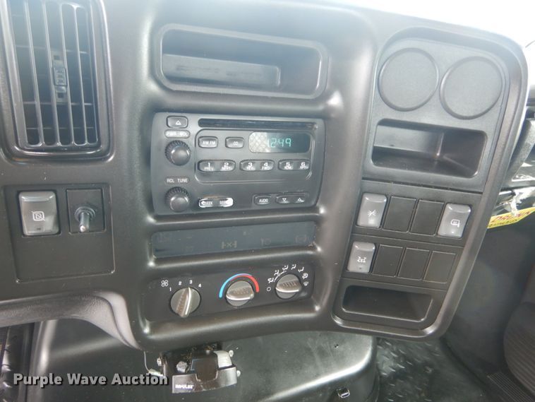 image for item IT9247 2006 Chevrolet C5500  flatbed truck