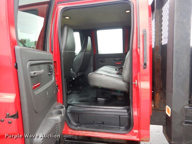 image for item IT9247 2006 Chevrolet C5500  flatbed truck