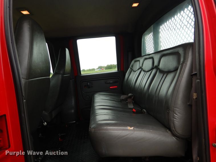 image for item IT9247 2006 Chevrolet C5500  flatbed truck