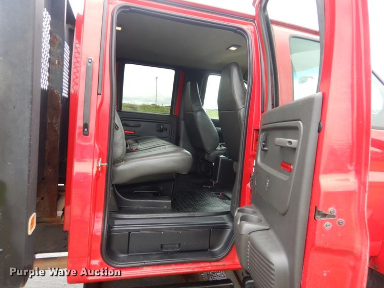 image for item IT9247 2006 Chevrolet C5500  flatbed truck