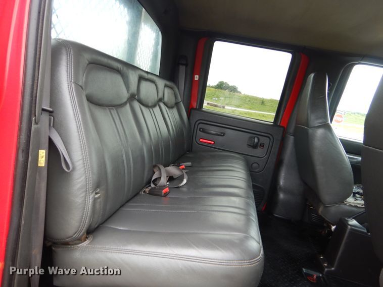 image for item IT9247 2006 Chevrolet C5500  flatbed truck