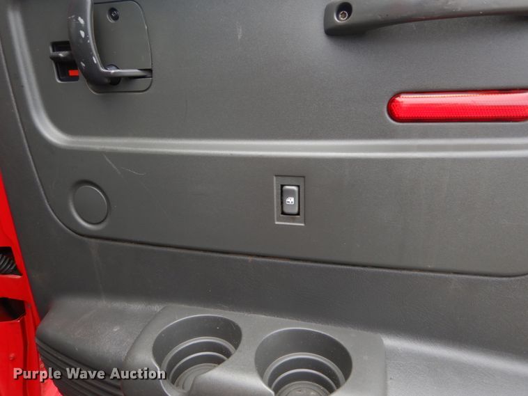 image for item IT9247 2006 Chevrolet C5500  flatbed truck