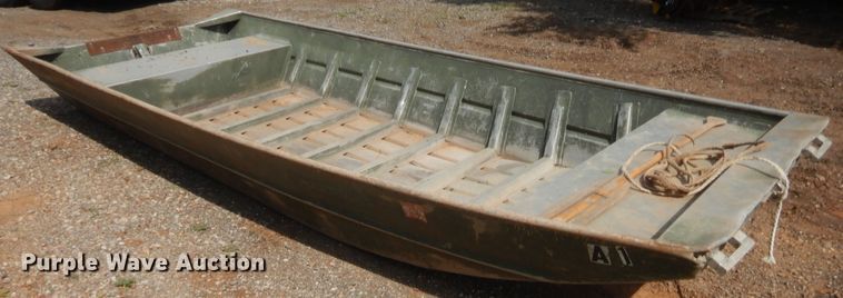 image for item IT9643 1998 Alumaweld  boat