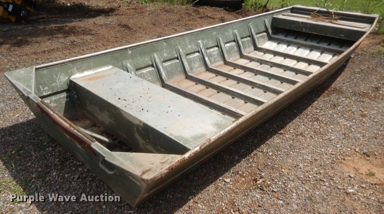 image for item IT9643 1998 Alumaweld  boat