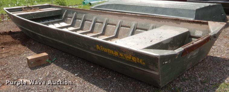 image for item IT9643 1998 Alumaweld  boat