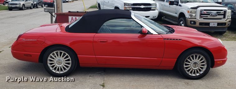 image for item IU9470 2002 Ford Thunderbird  convertible