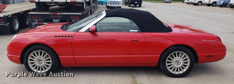 image for item IU9470 2002 Ford Thunderbird  convertible