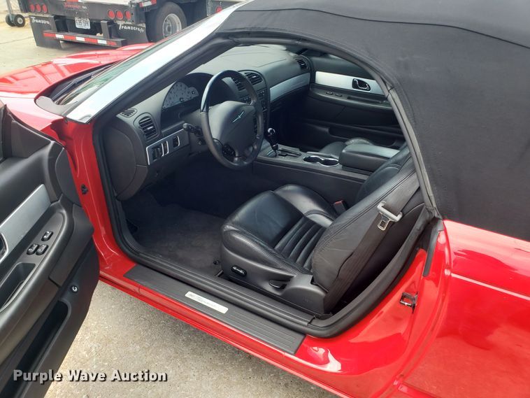 image for item IU9470 2002 Ford Thunderbird  convertible