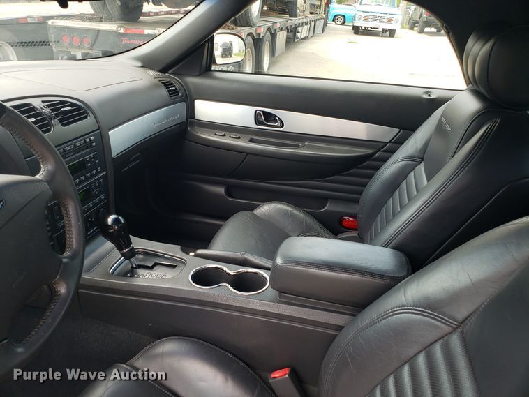 image for item IU9470 2002 Ford Thunderbird  convertible