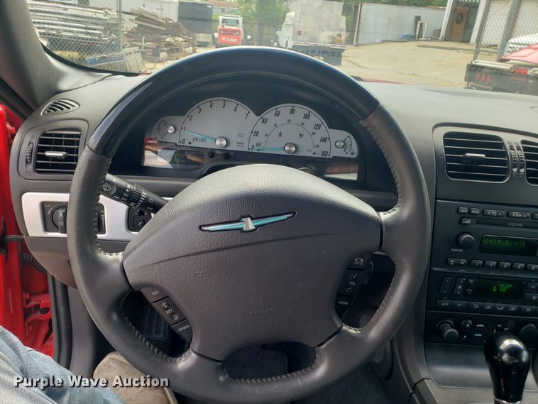 image for item IU9470 2002 Ford Thunderbird  convertible