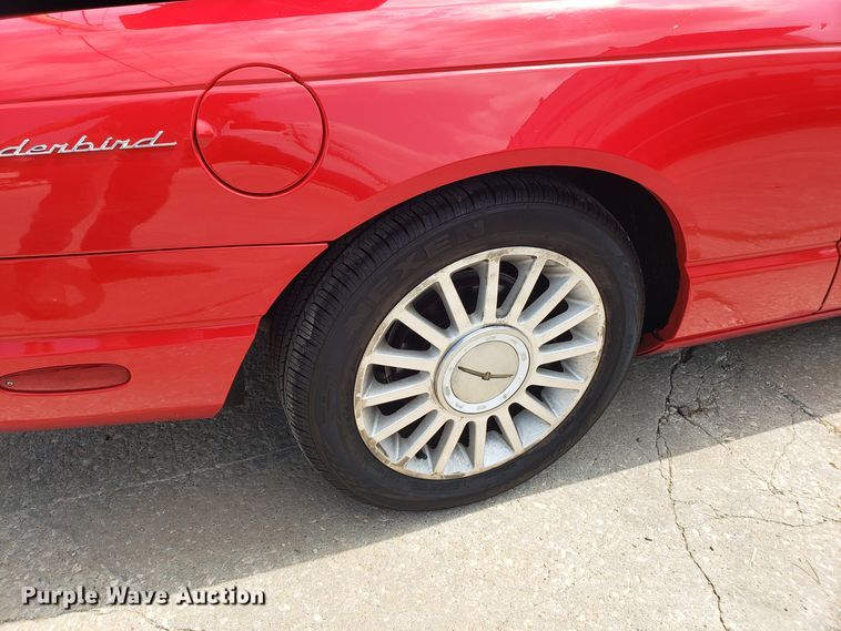 image for item IU9470 2002 Ford Thunderbird  convertible