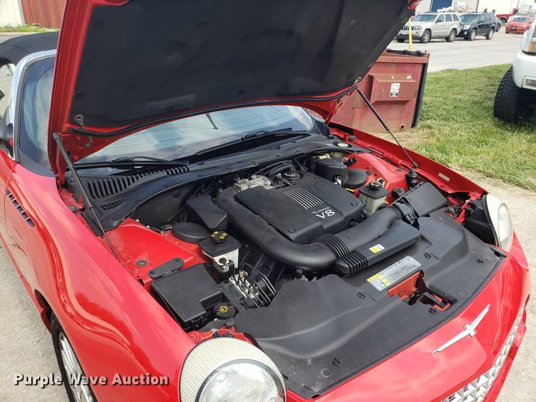 image for item IU9470 2002 Ford Thunderbird  convertible